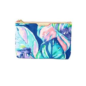 Lilly Pulitzer Saltwater Clutch in casa del sol.